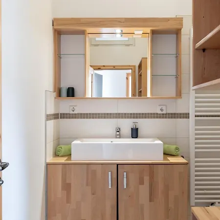 Loft Apartment *