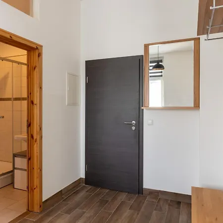 Loft Apartment *